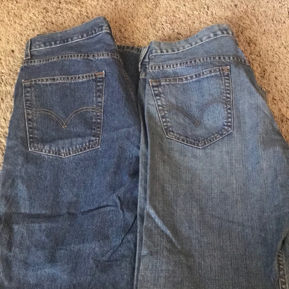 Levi’s 34 x 32 loose straight